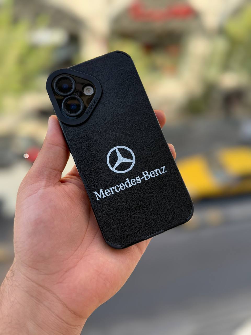 Mercedes-Benz2