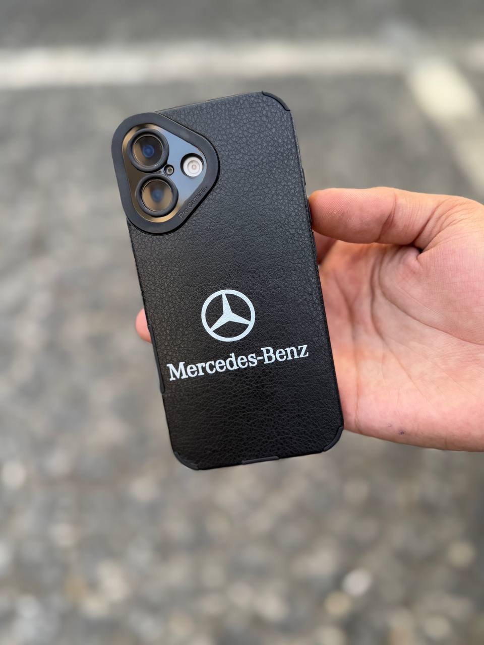 Mercedes-Benz5